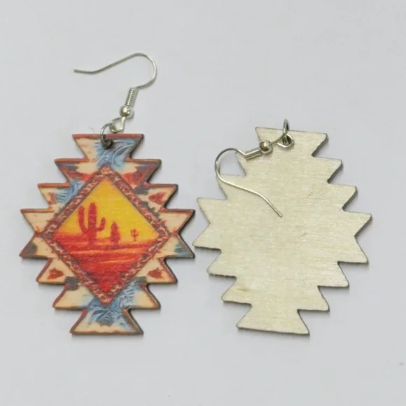 SOUTHWEST AZTEC SANTA FE Pattern Earrings UNBRANDED - Picture 3 of 8